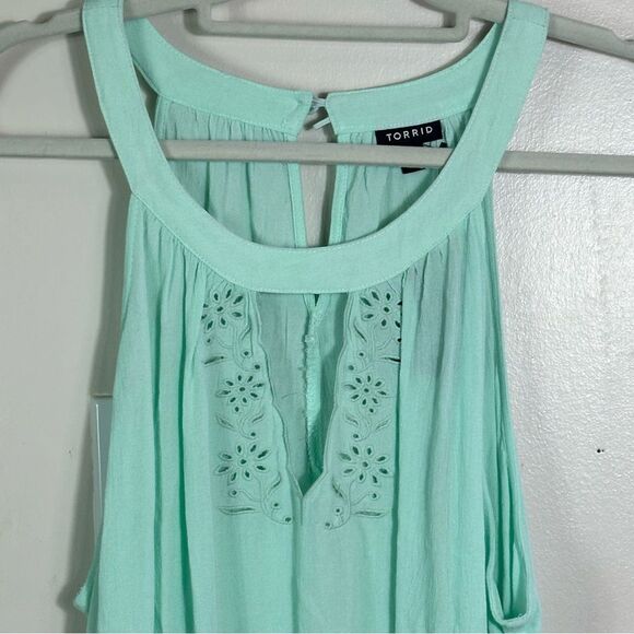 Torrid Green Embellished Tank Top - Picture 2 of 11